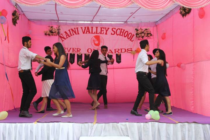 Naini Valley School-Dance