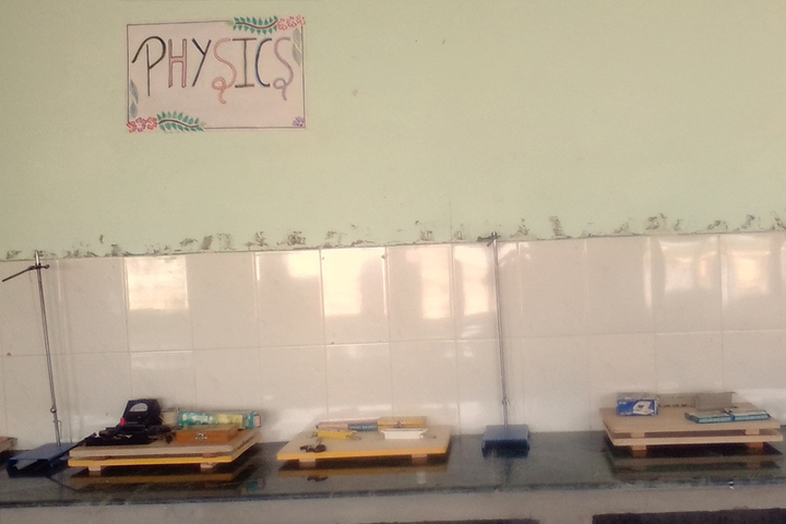 Police Modern School-Physics Lab