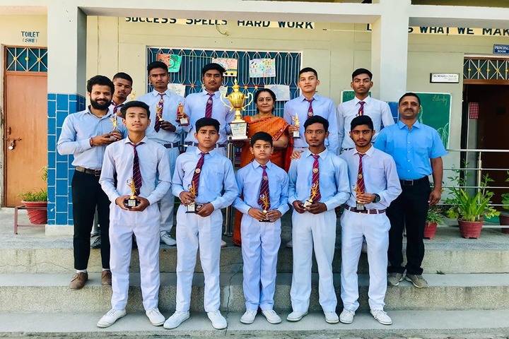 Rainbow Public School-Prizes2