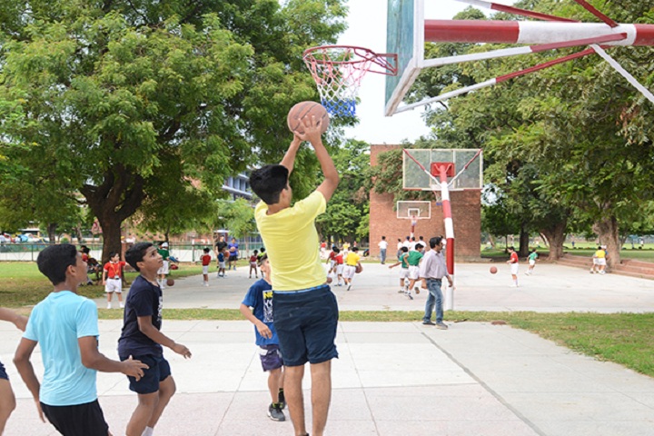 St JohnS High School-Games