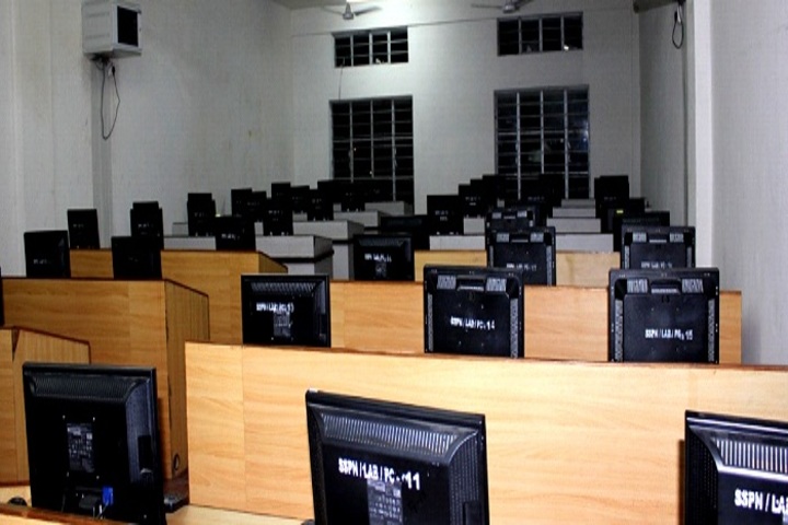 Roorkee Public Senior Secondary School-Computer Lab