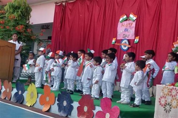 S K M Public School-Independence Day