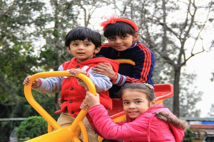 Selaqui International School-Kids Play Area2