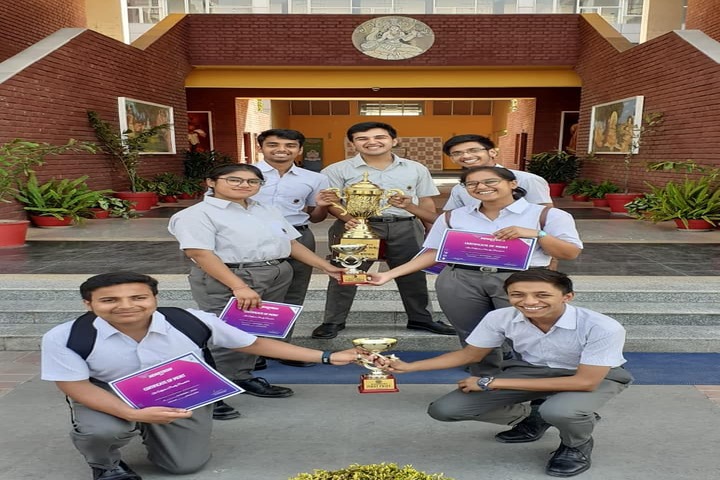 Selaqui International School-Prizes