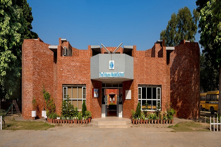 Tribune Model School-School Building