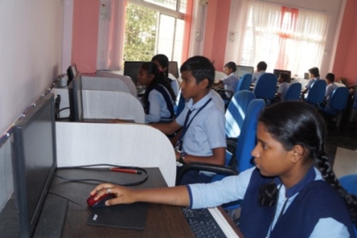 Aastha Vidya Mandir English Medium School- Computer Lab