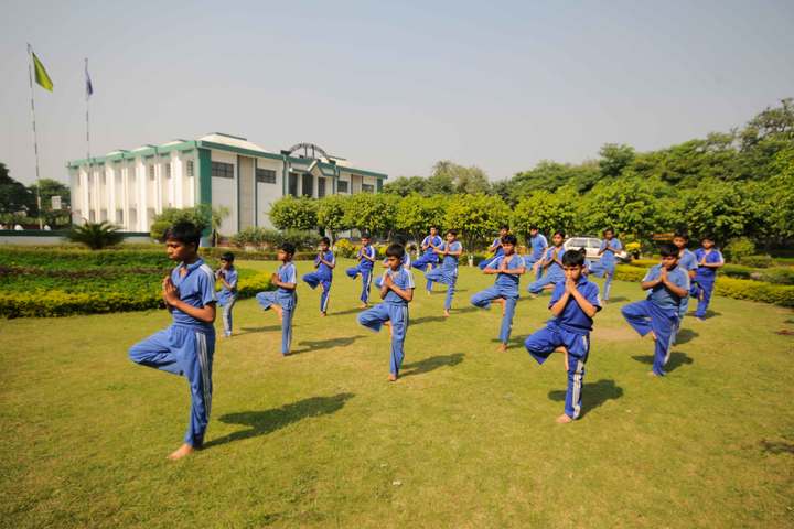 G D Goenka Public School-Yoga