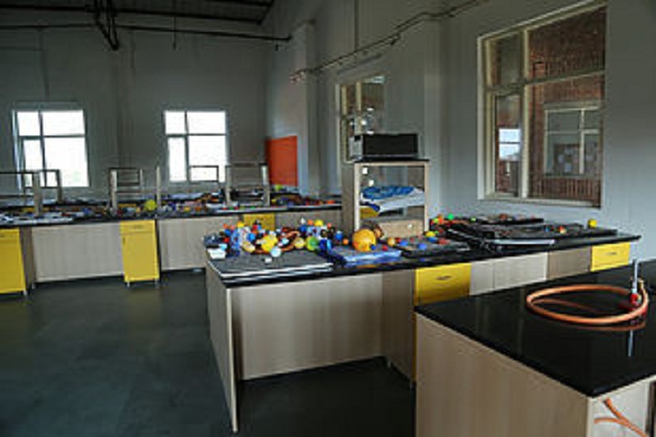 The Gurukul Foundation School-Chemistry Lab