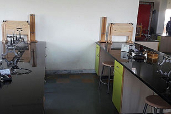 The Gurukul Foundation School-Physics Lab