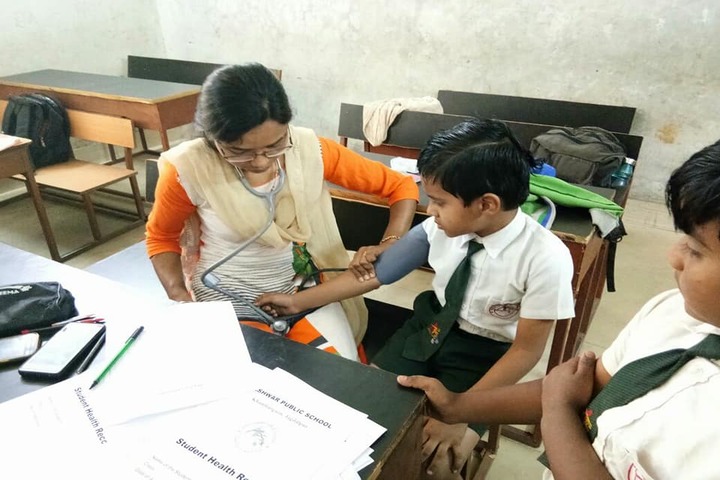 Adeshwar Public School Bastar-Medical Checkup Camp