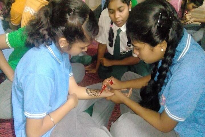 Adeshwar Public School Bastar-Mehindi Competition