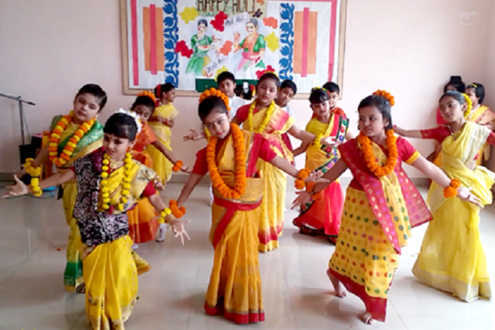 Adamas World School-dance