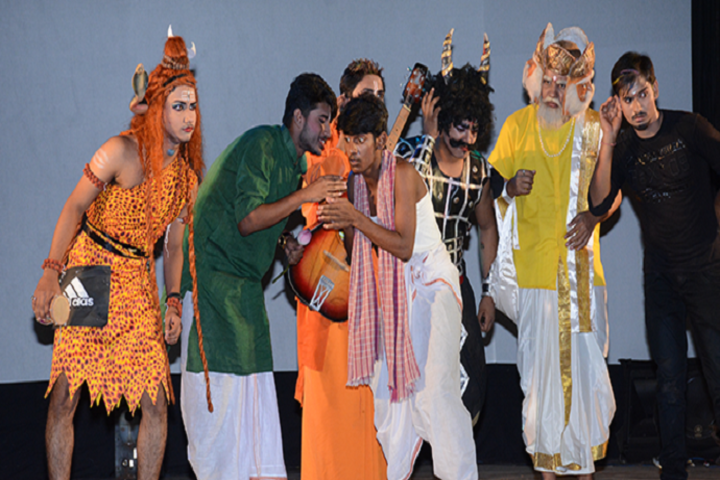 Adamas World School-skit