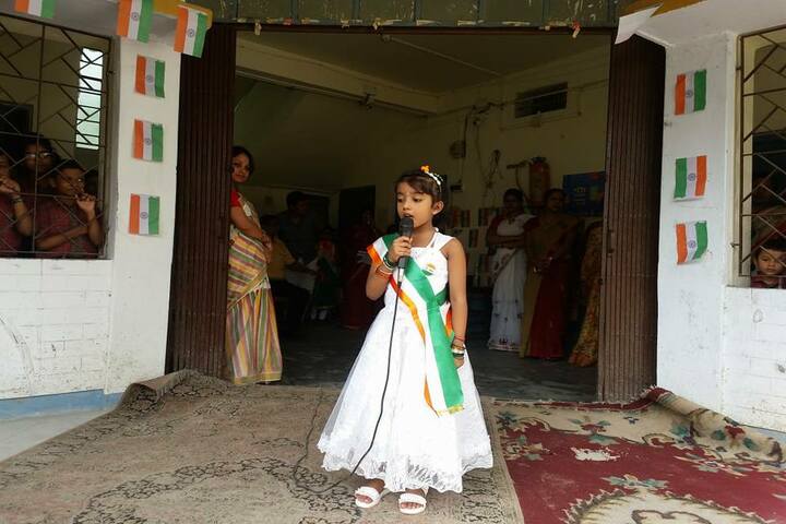 Chakdaha Model School-Singing