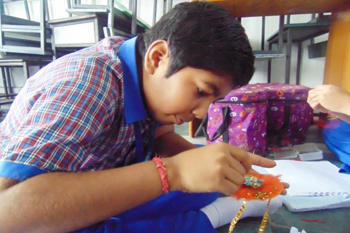 Durgapur Public School-Rakhi Making Compitition