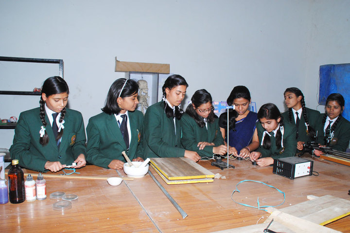 Ashoka Public School-Physics Lab