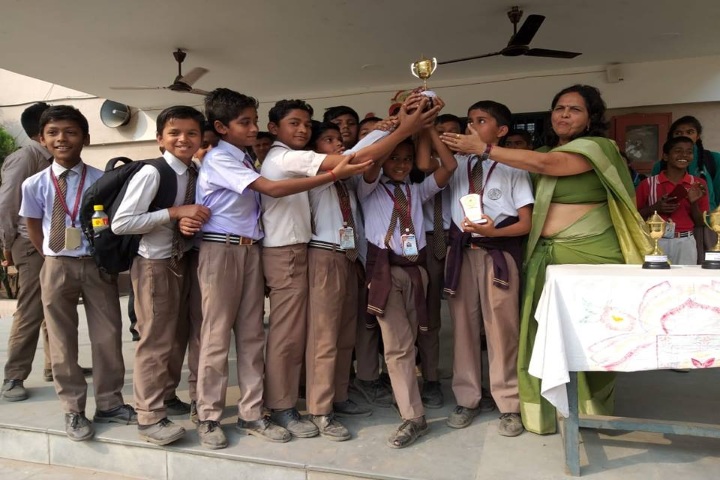 Hindi Balika Vidyapith-Achievements