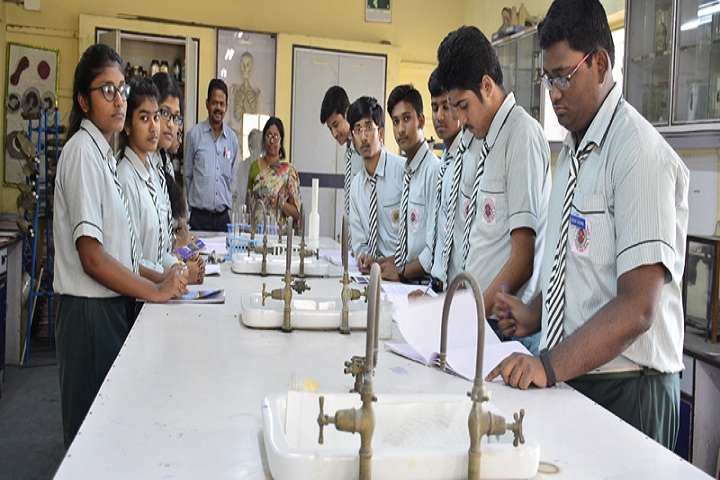 Kalyani Central Model School-Chemistry-Lab