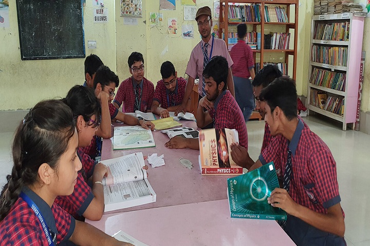 Kamal Kumari Devi Model School-Library with reading room