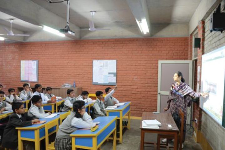 Bhavans Ram Kishore Sarda Vidya Mandir-A V Class