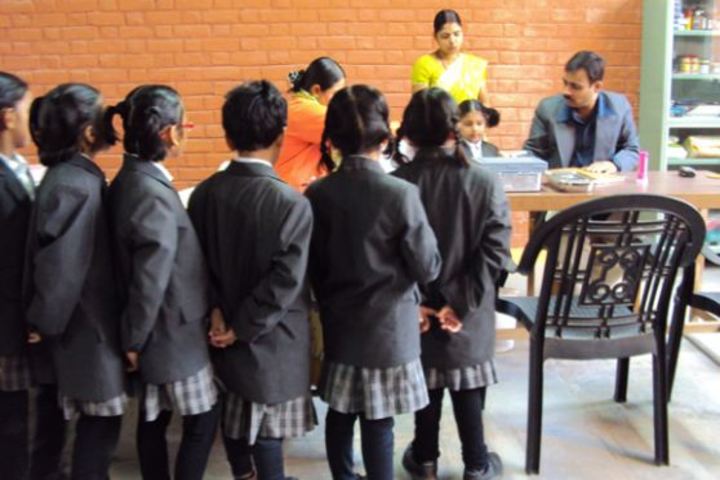 Bhavans Ram Kishore Sarda Vidya Mandir-Health Checkup