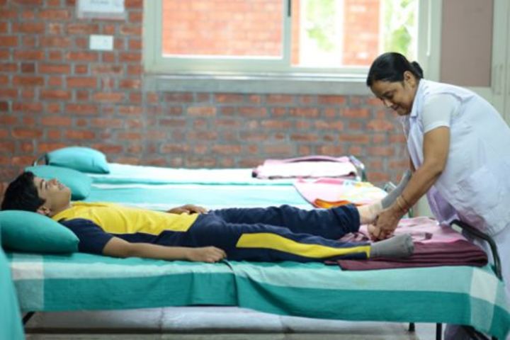 Bhavans Ram Kishore Sarda Vidya Mandir-Medical Facility