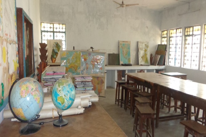 Kendriya Vidyalaya No 2-Geography-Lab