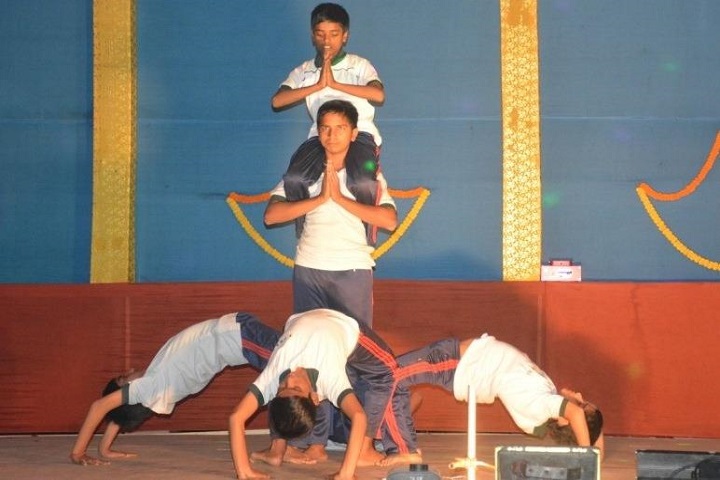 Little Flowers English School-Dance