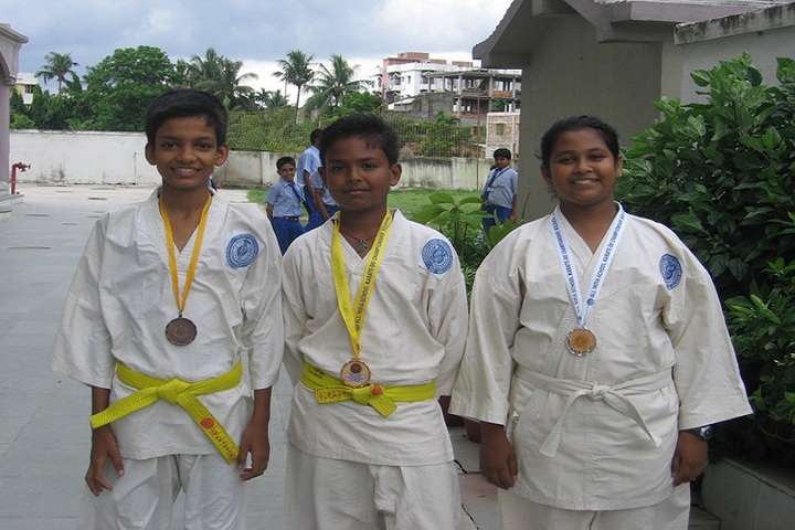 Salt Lake Shiksha Niketan-Karate