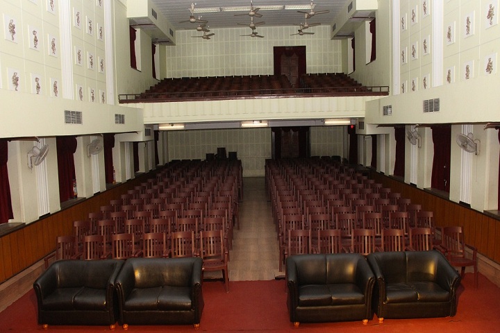 Shri Shikshayatan School-Auditorium