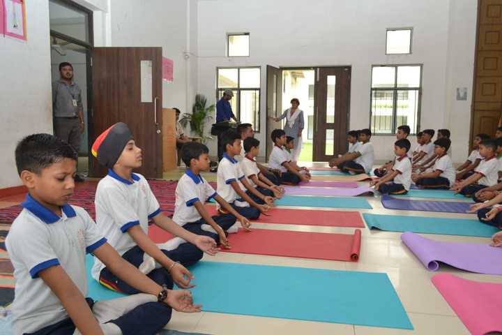 Srihari Global School-Yoga