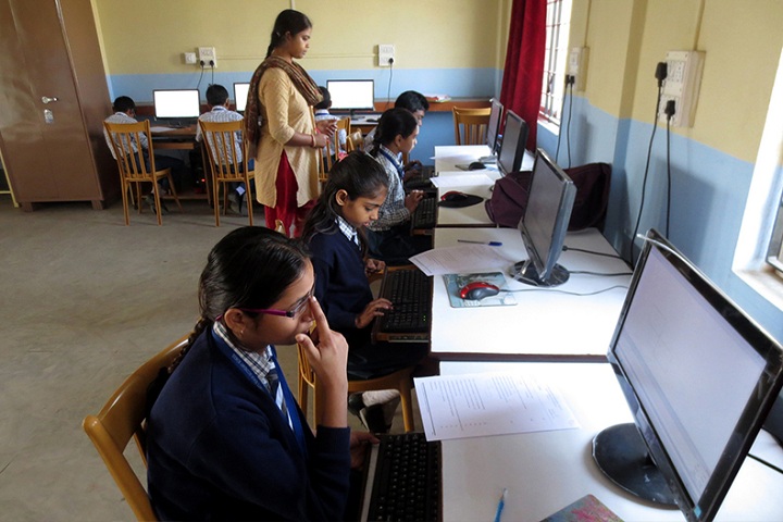 St Montforts Senior Secondary School-Computer Lab