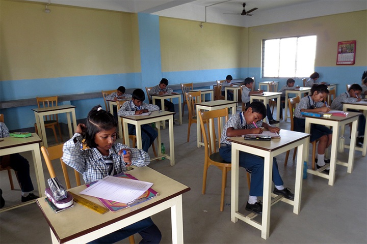St Montforts Senior Secondary School-Students