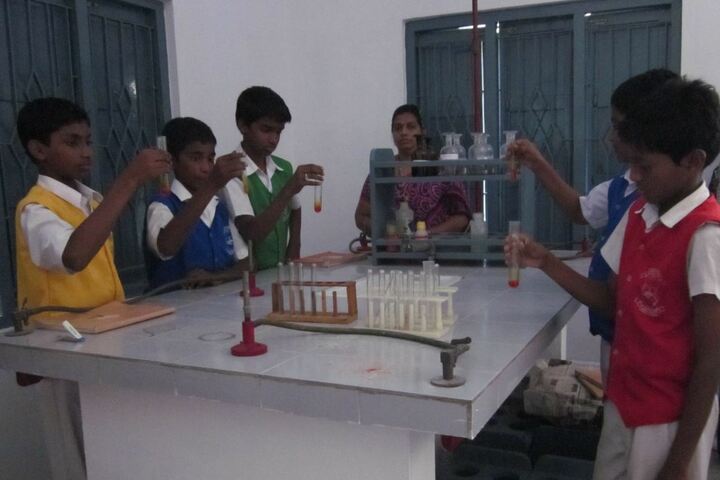 St Anns School-Laboratory