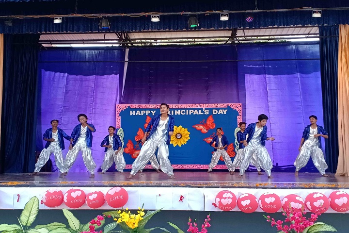 Holy Family School-Events principal day