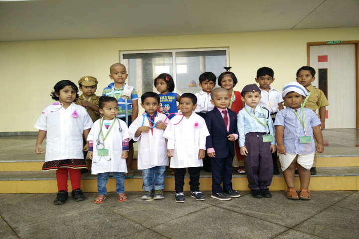 Ithaka Engish Medium School-Fancy Dress