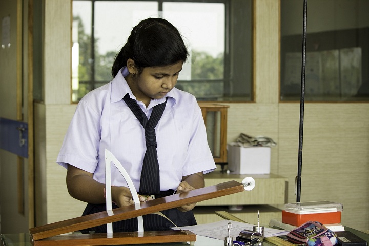 Vapi Public School-Laboratory physics
