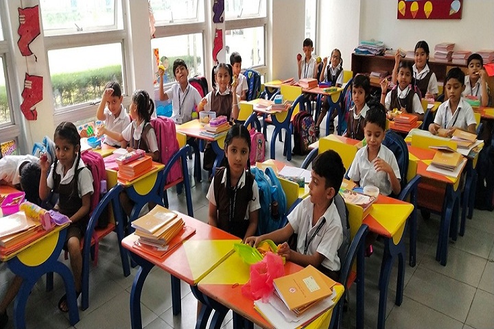 Dr Vijaypat Singhania School-Classroom
