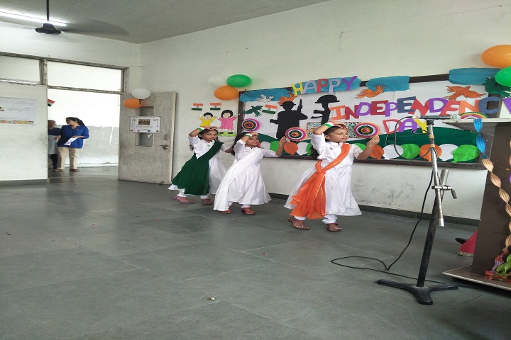 St PaulS High School-Events independance day