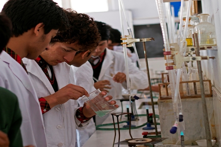 Kullu Valley School-Chemistry Lab