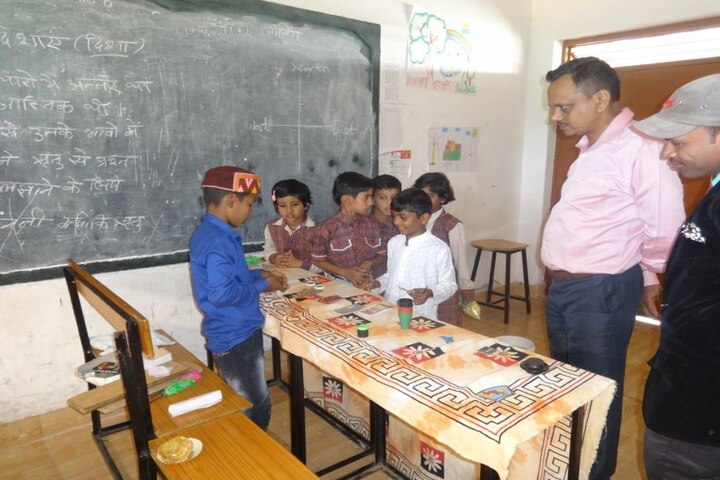 Dav Mukhyamantri Public School-Exhibition