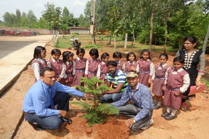 Dav Mukhyamantri Public School-Green Day