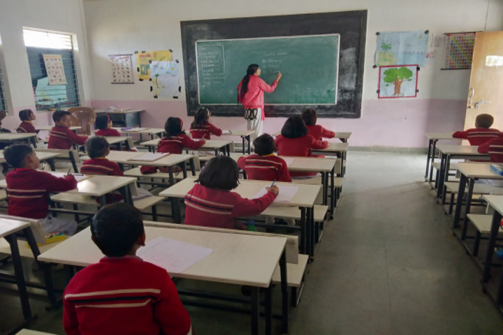 DAV Mukhyamantri Public School-Classroom