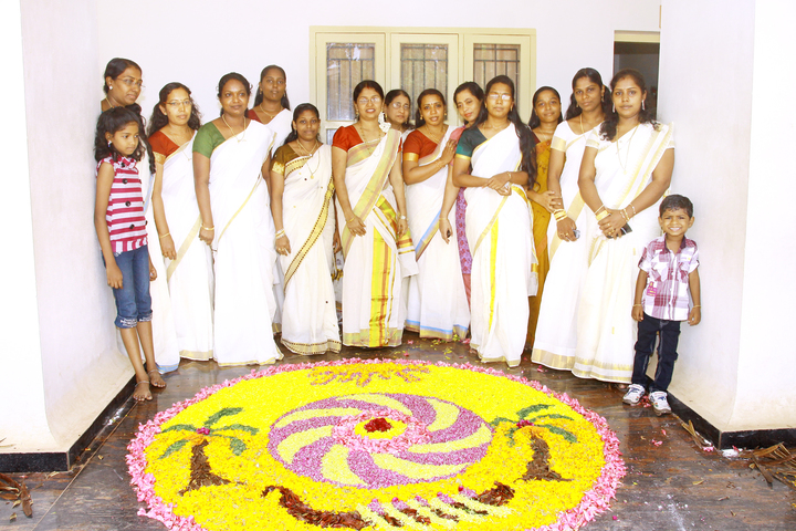 Infant Jesus Anglo - Indian Higher Secondary School-Onam Celebrations