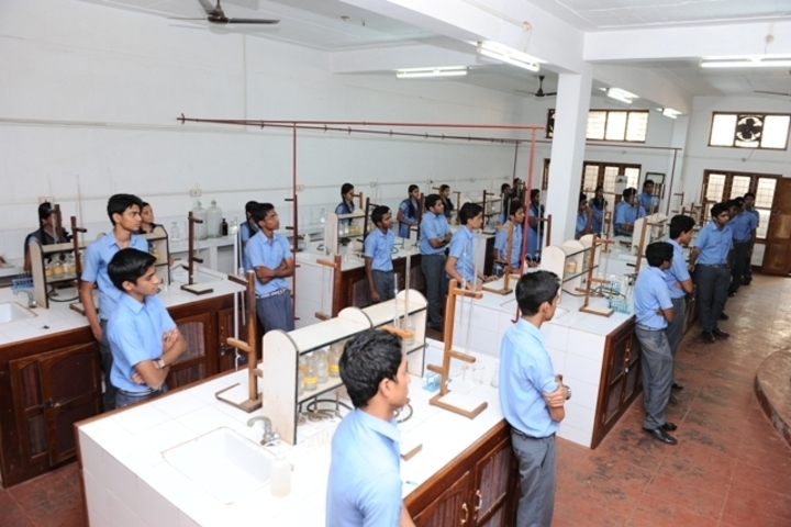 Sreepuram English Medium High School And Junior College-Chemistry Lab