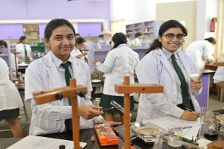 Bishop Cotton Girls School-Physiscs Lab
