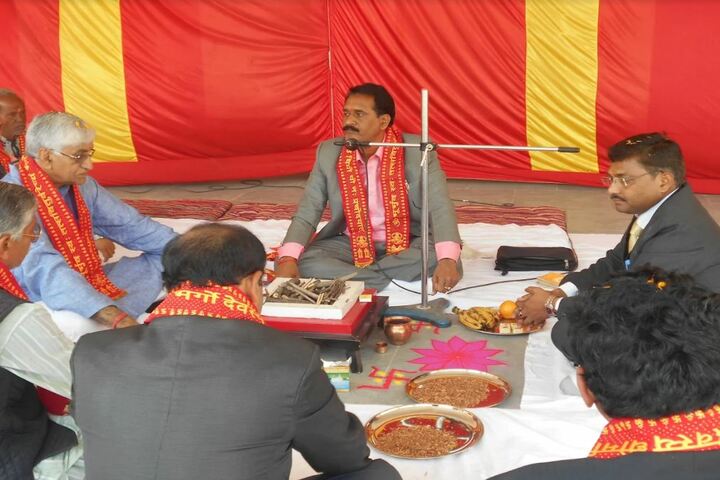 DAV Mukhyamantri Public School-Pooja
