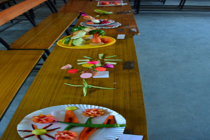 Bishop Sargant School-Vegetable Crafting