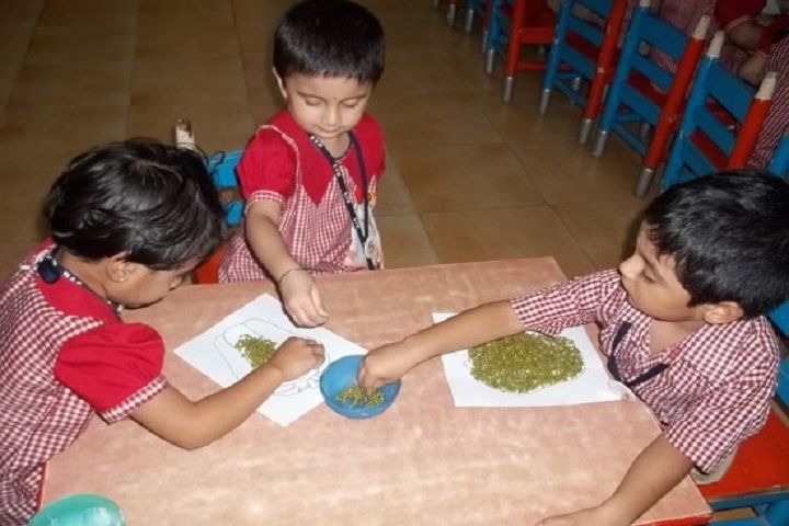 The Sudarshan Vidya Mandir-Junior Activity