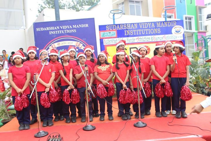 The Sudarshan Vidya Mandir-Singing